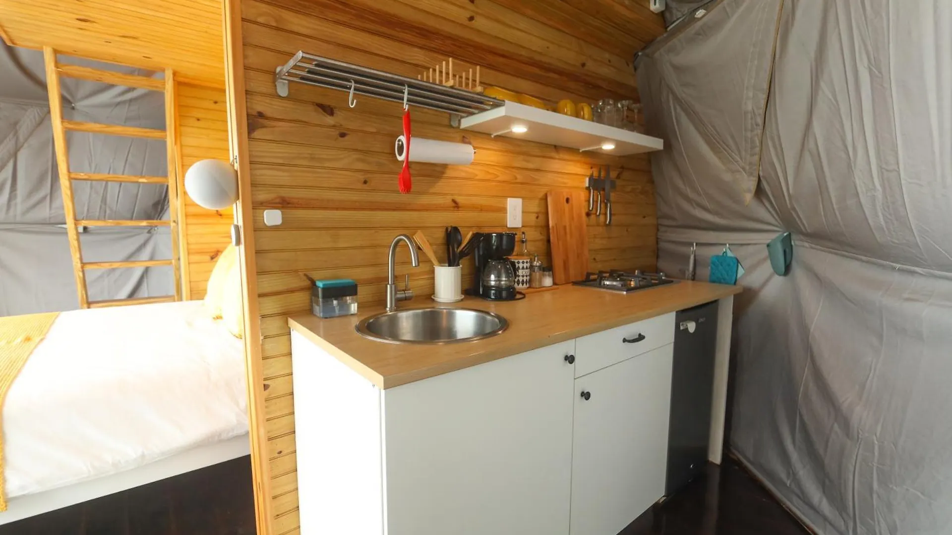 Hotel Domescape Glamping El Cedro  0*, El Cedro (El Seibo) República Dominicana